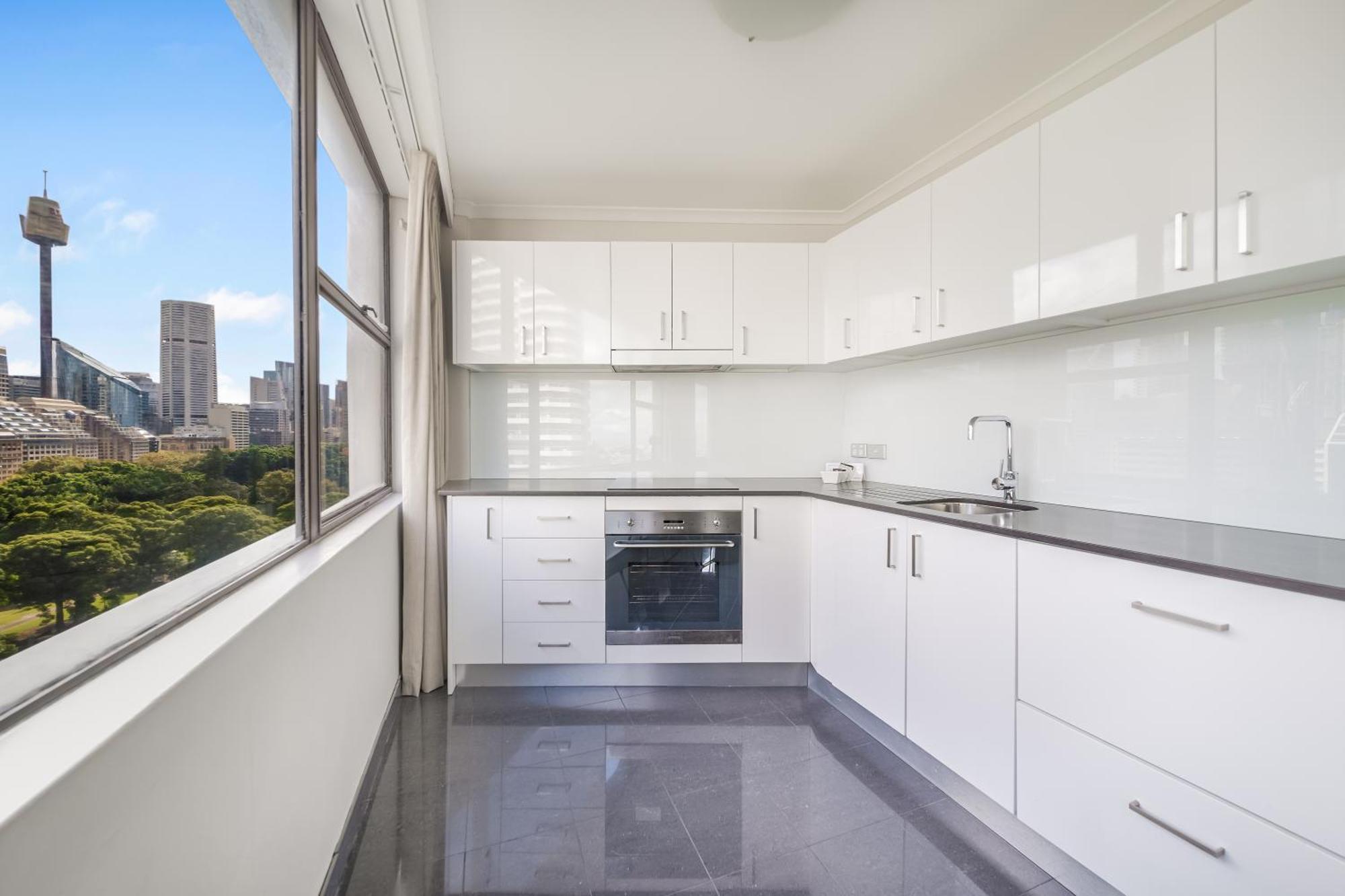Oaks Sydney Hyde Park Suites Экстерьер фото